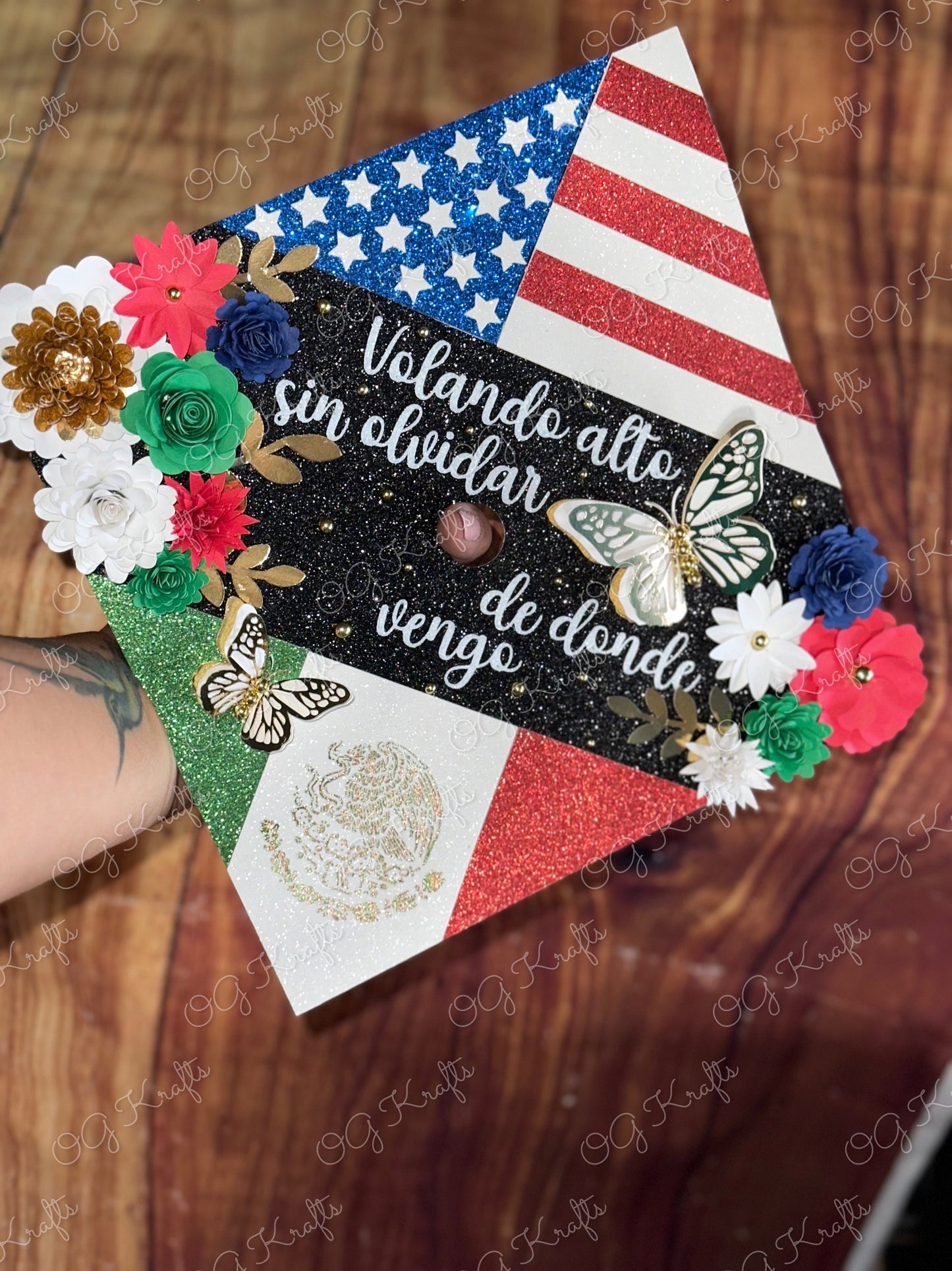 Customizable Graduation Cap Topper Mexican American Flags & Paper Flowers Class of 2026 Dual Flags Topper Dual Nationality Grad Cap Topper