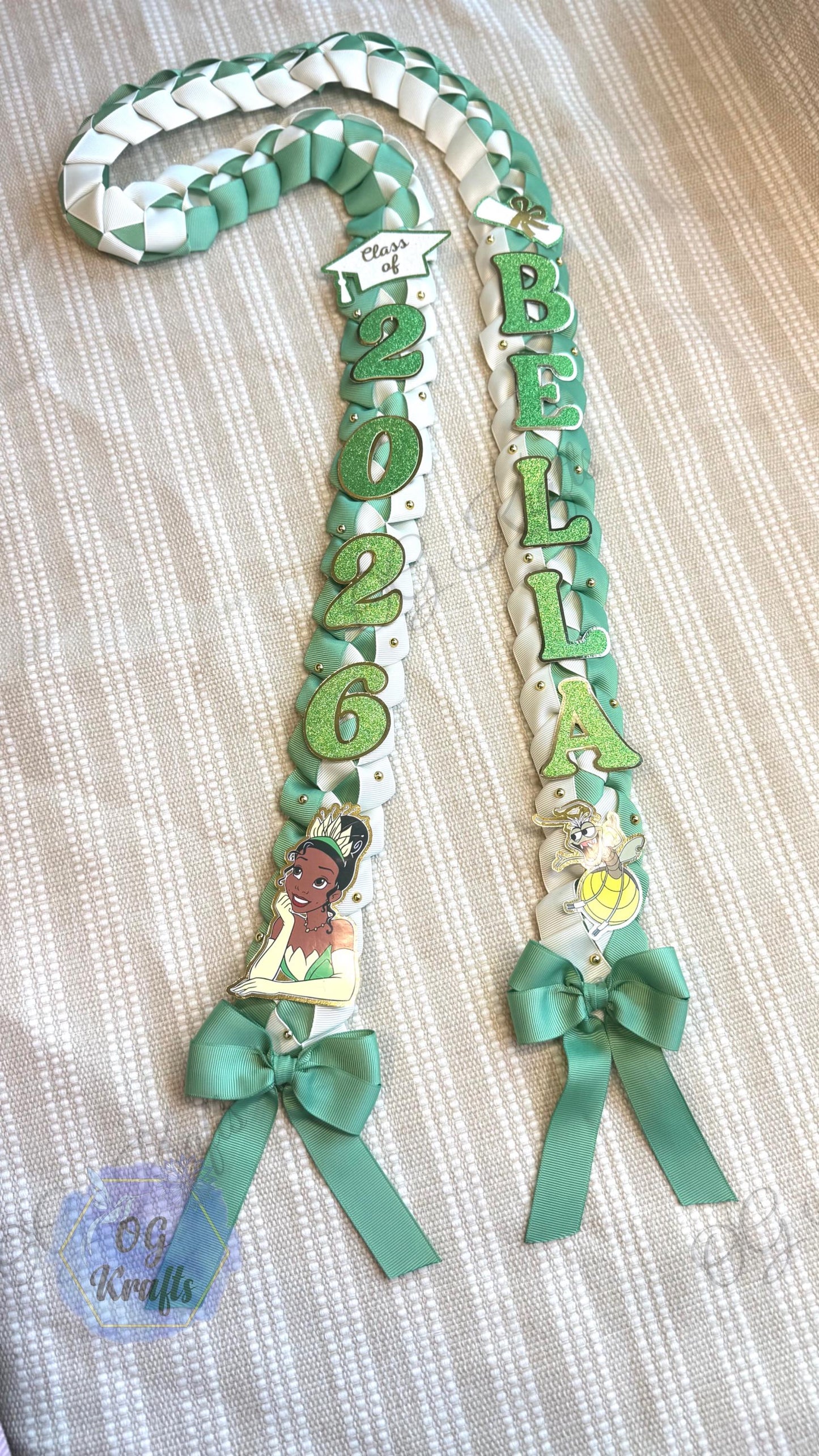 Custom Graduation Lei Princess Ribbon Lei Class of 2026 Keepsake Graduation Ribbon Necklace Graduation Gift Frog Princess Fairytale Lei