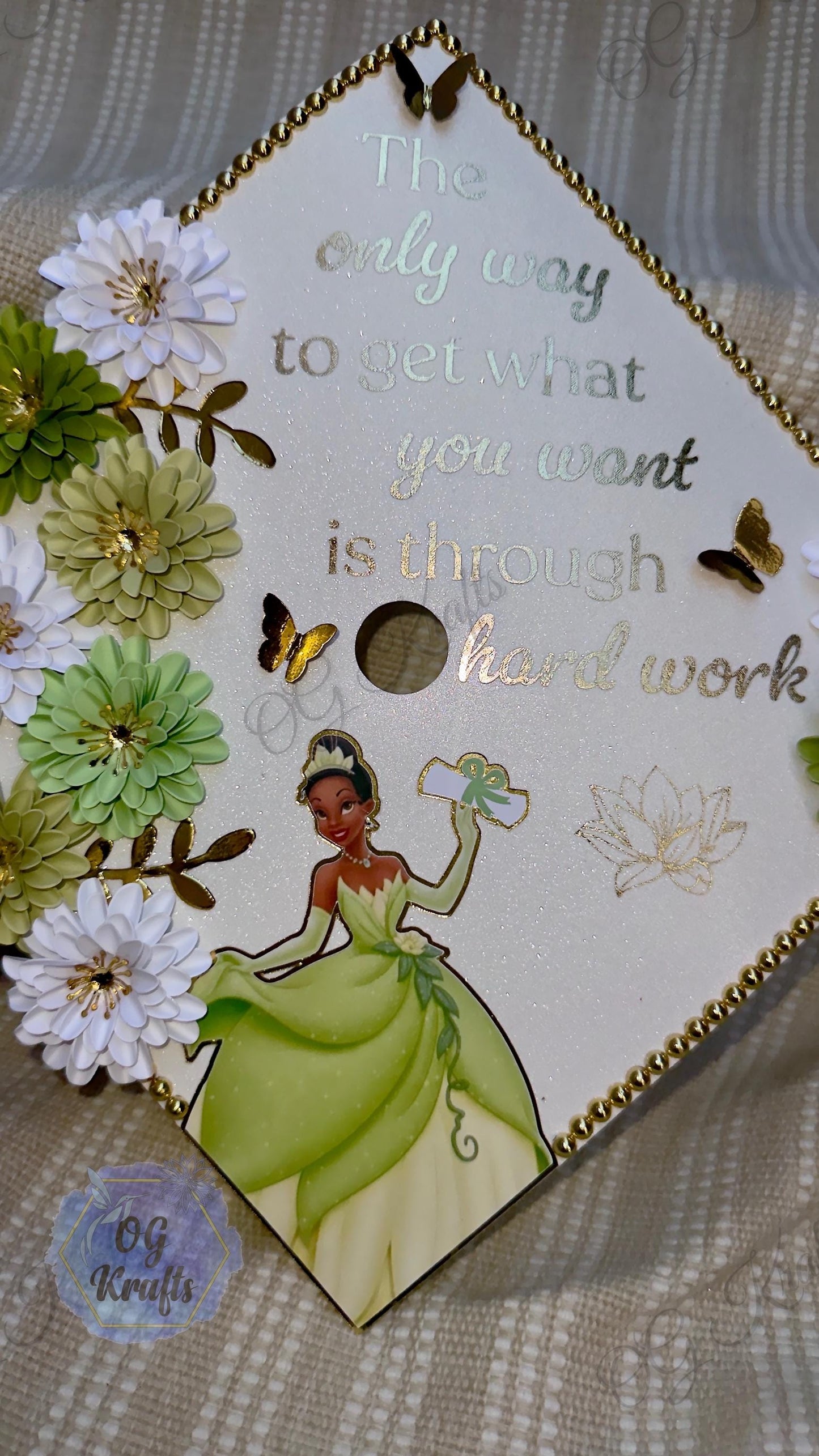 Custom Princess Graduation Cap Topper Class of 2026  Graduation Topper Cap Topper kinder and senior graduation gift viral grad cap Green Lei
