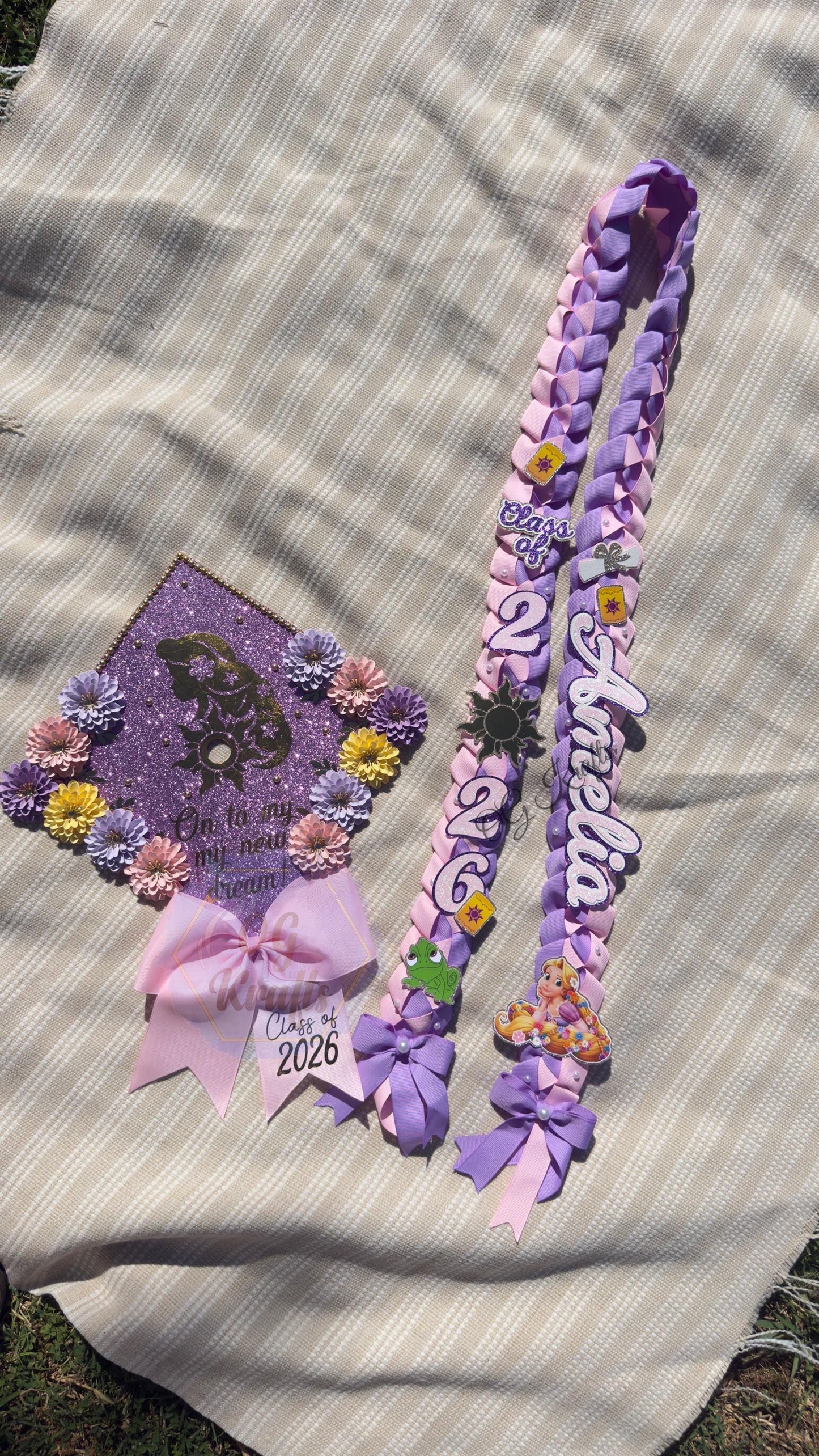 Purple Princess Graduation Bundle On to my new dream Grad Topper/Lei Bundle Personalized Grad Cap Graduation Lei Class of 2026 Grad Topper