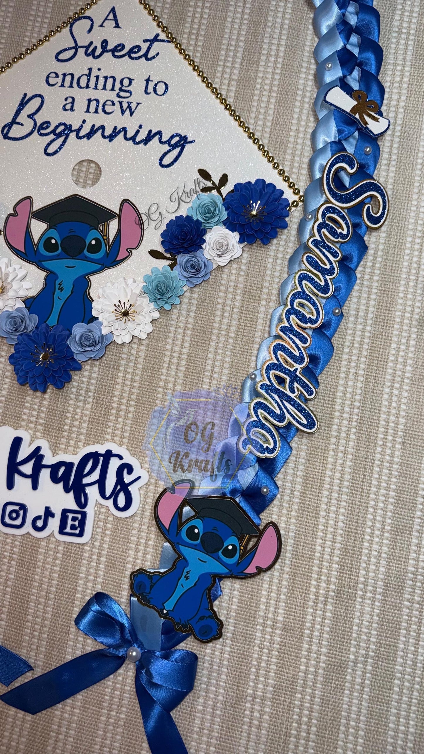Blue Alien Graduation Topper/Lei Bundle Personalized Grad Cap Graduation Lei Class of 2026 Graduation Topper Grad Gift Topper/Lei Girly Grad
