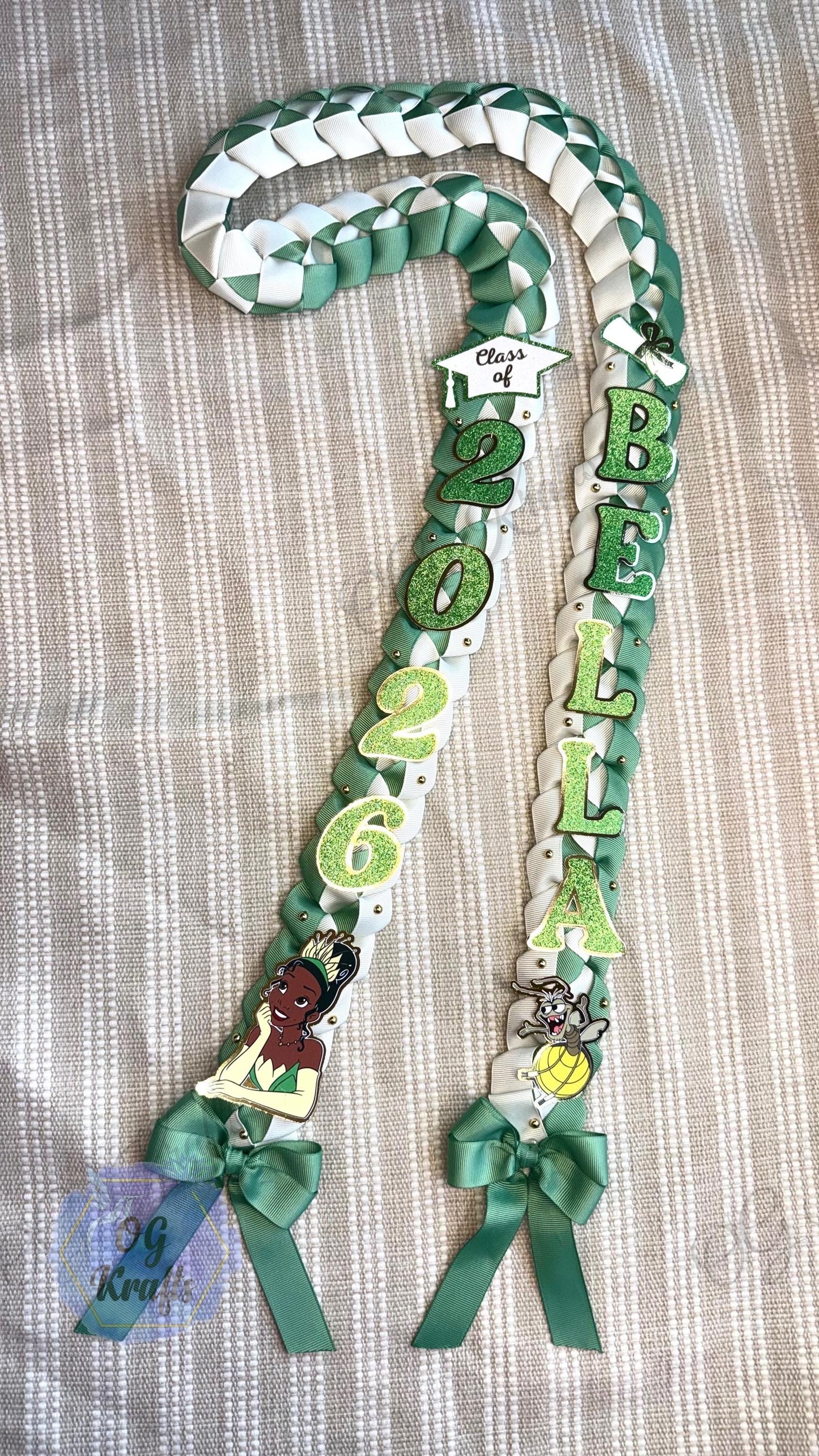 Custom Graduation Lei Princess Ribbon Lei Class of 2026 Keepsake Graduation Ribbon Necklace Graduation Gift Frog Princess Fairytale Lei