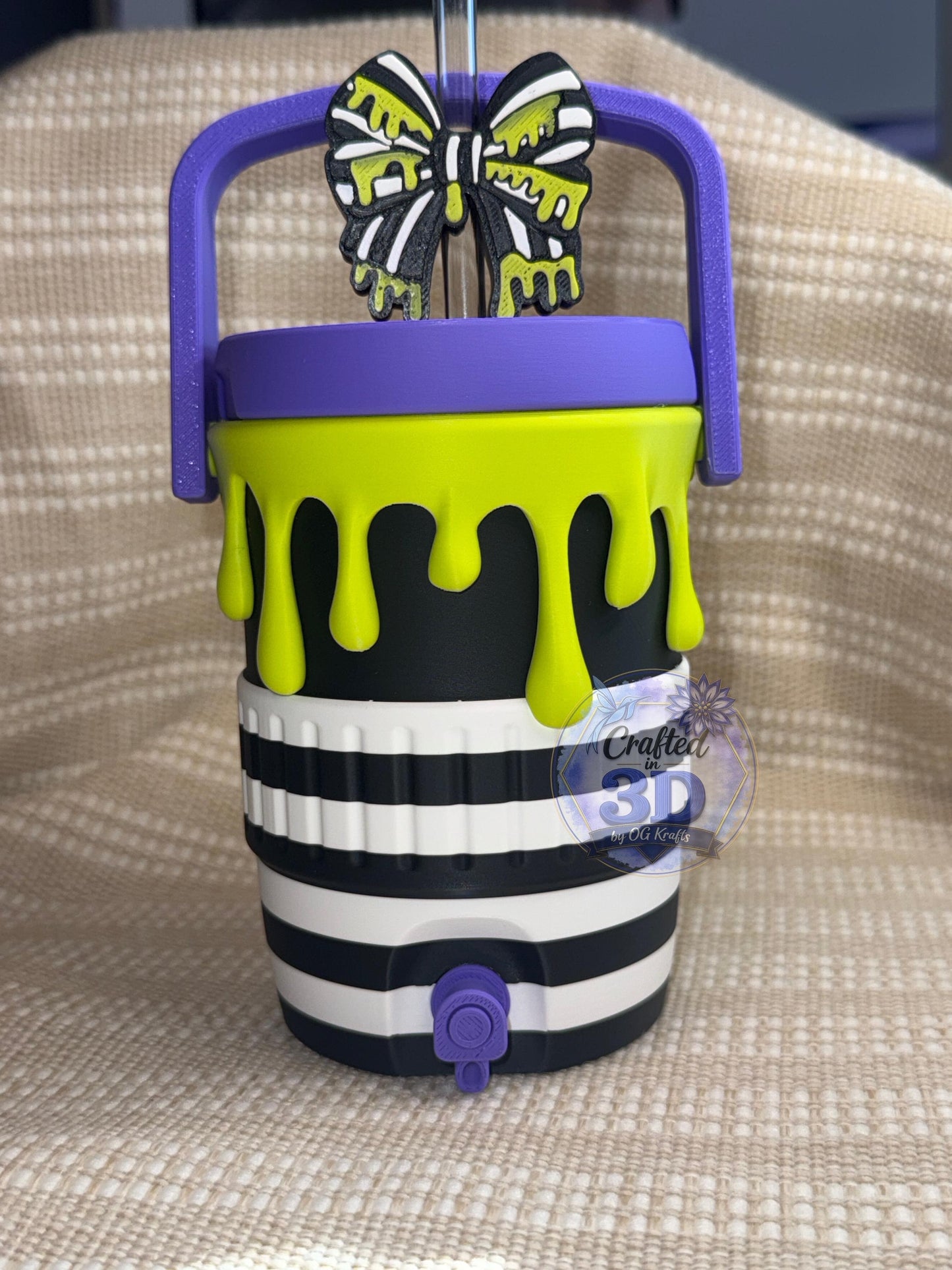 Halloween themed 12 oz Can Cooler Set